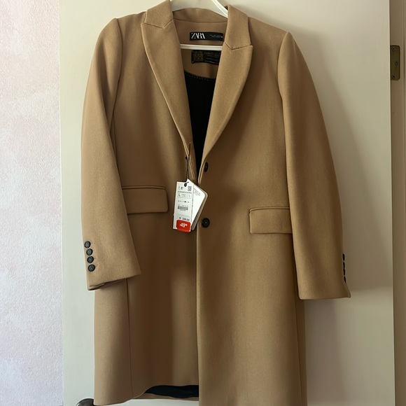 Zara Large Coat - Picture 2 of 8